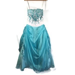 Allure strapless Prom dress white/aqua overlay